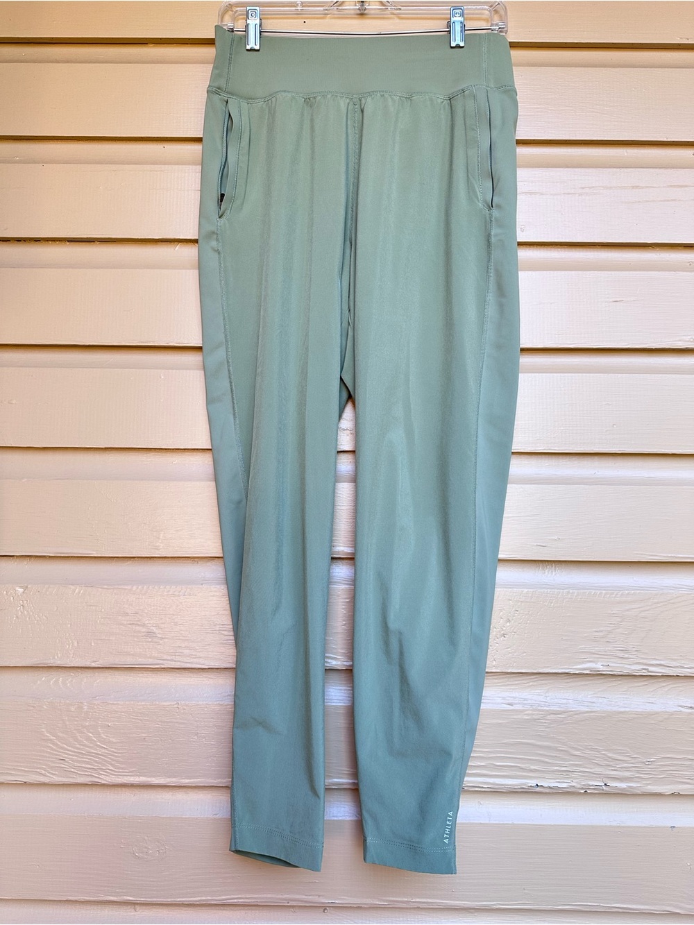 Athleta Run With It Pant Light Green Size Small Athletic